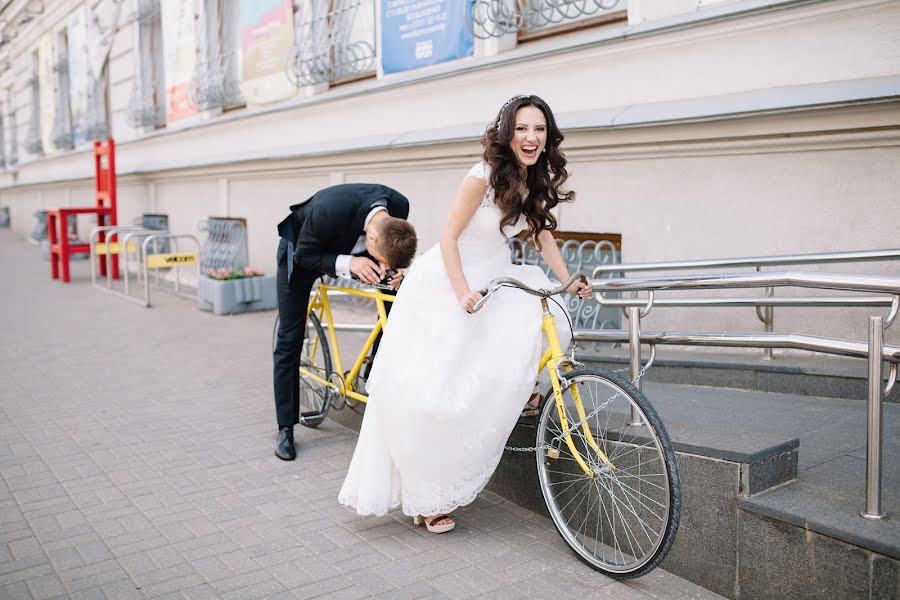 Nhiếp ảnh gia ảnh cưới Nina Vartanova (ninaidea). Ảnh của 5 tháng 2 2017