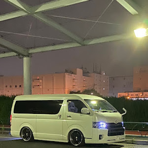 ハイエースバン
