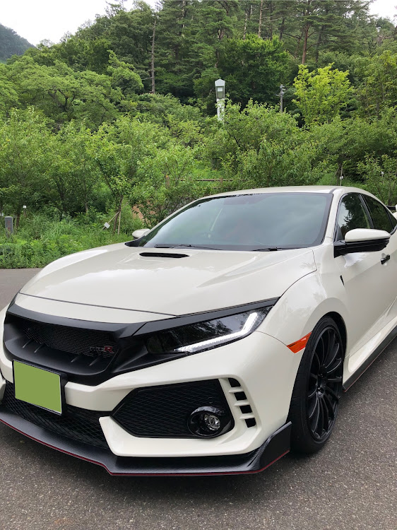 シビックタイプRのみんなでつくろうホイール図鑑・宿題乗っかった🤣・YOKOHAMA・BRIDGESTONEに関するカスタム事例の投稿画像3枚目