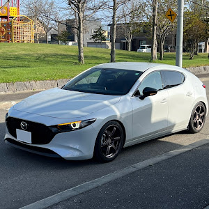 MAZDA3