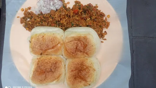 Anda Bhurji Pav [4 Pav]