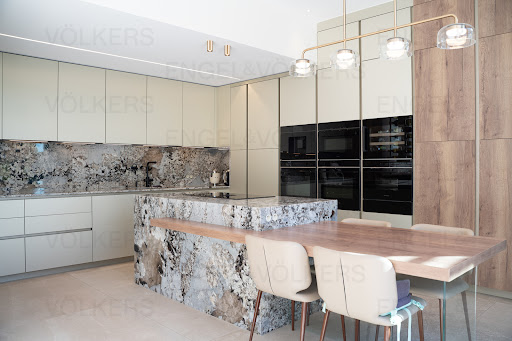 Villa avec piscine et terrasse 5