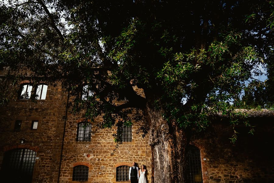 Fotógrafo de casamento Mirko Turatti (spbstudio). Foto de 13 de junho 2018