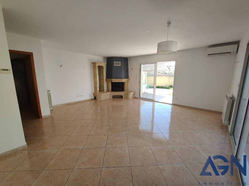 Vente villa 5 pièces 110.76 m² à Florensac (34510), 365 000 €