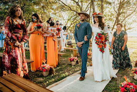 Fotografo di matrimoni Carlos Zambrano (carloszambrano). Foto del 5 dicembre 2020