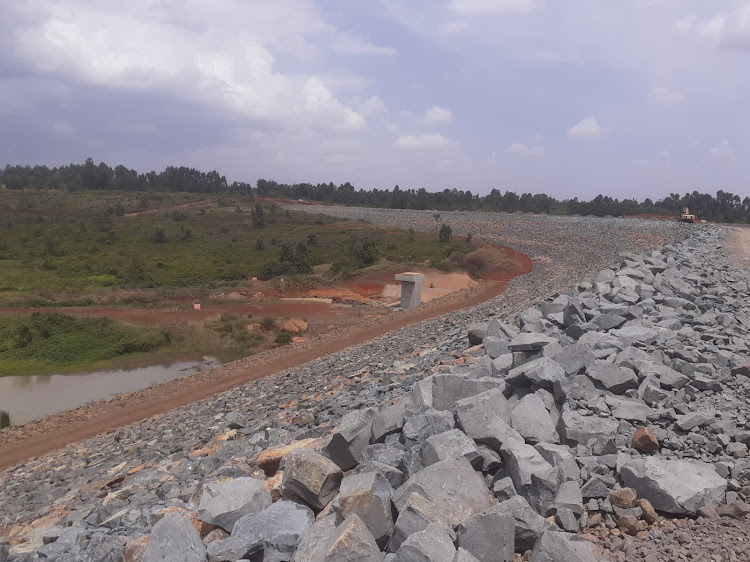 Thiba dam nears completion