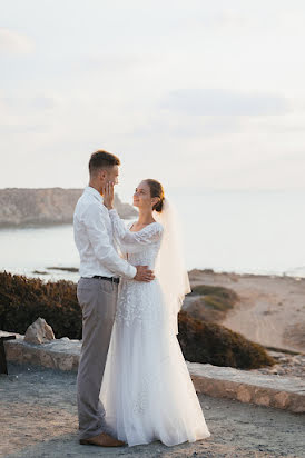 Fotografo di matrimoni Tina Yalova (tinayalovaphoto). Foto del 19 ottobre 2022