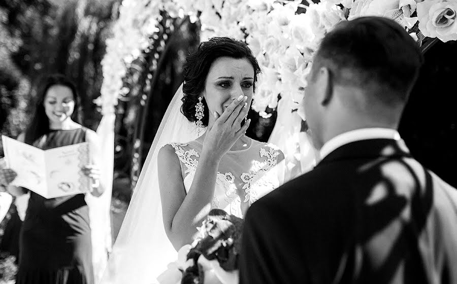 Fotografo di matrimoni Vitya Lysenkov (slowww). Foto del 31 agosto 2016