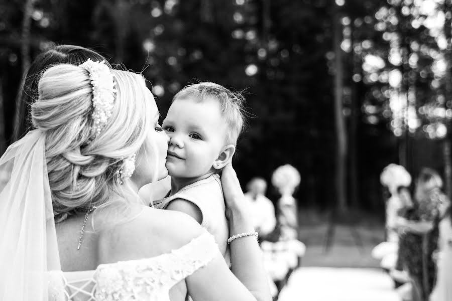 Fotografo di matrimoni Anton Ayris (iris). Foto del 10 settembre 2018