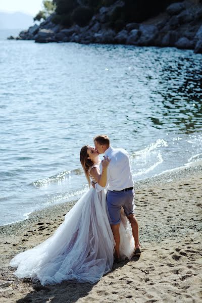 Fotografo di matrimoni Julia Ganch (juliaganch). Foto del 1 novembre 2017