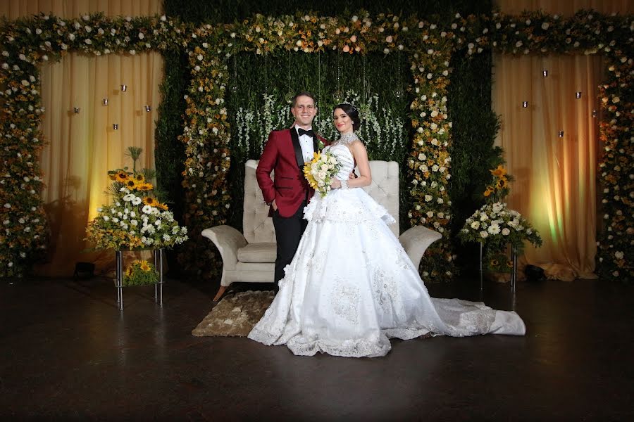Fotograful de nuntă Carlos Boet (carlosboet). Fotografia din 16 ianuarie 2020