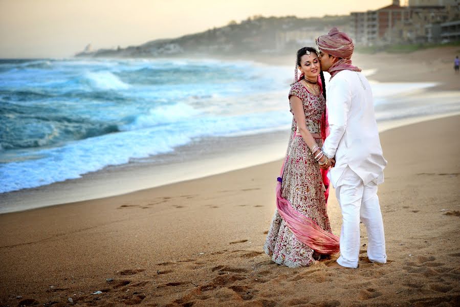婚礼摄影师Mitesh Natha（natha）。2015 5月5日的照片