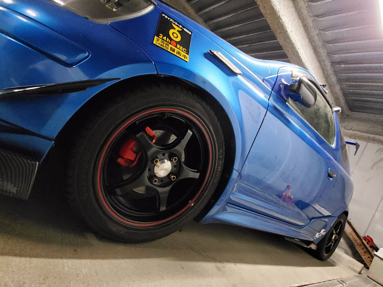 ヴィッツの熱中症に気をつけて!!・お盆休み・ホイールタイヤ交換・5zigenに関するカスタム事例の投稿画像5枚目