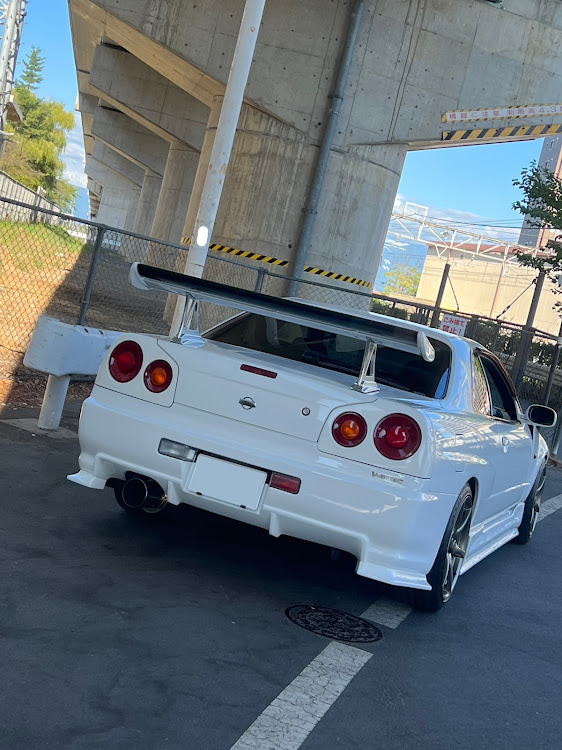 スカイラインのドライブ・洗車・ちょうど良い車高・秋の全国交通安全運動に関するカスタム事例の投稿画像1枚目