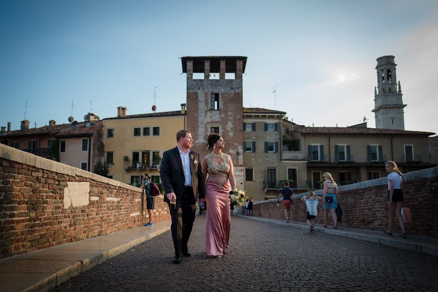 Wedding photographer Paolo Berzacola (artecolore). Photo of 17 October 2017