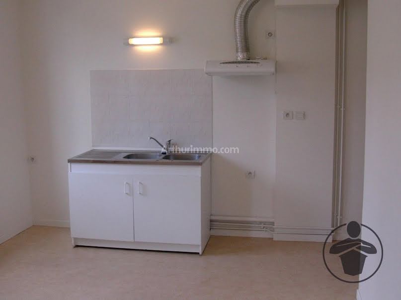 Vente appartement 2 pièces 27 m² à Saint-Médard-de-Guizières (33230), 65 000 €