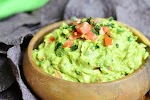 Amazing Guacamole Recipe was pinched from <a href="http://www.willcookforsmiles.com/2014/08/amazing-guacamole-recipe.html" target="_blank">www.willcookforsmiles.com.</a>