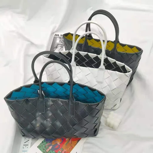 Title 4, Womens Fashion Head Layer Cowhide Woven Handba...