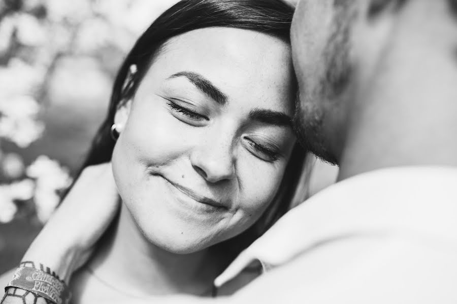 Fotógrafo de casamento Natasha Brusynina (brusynina). Foto de 2 de junho 2017