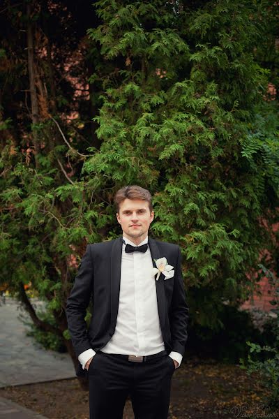 Bröllopsfotograf Viktor Parfenov (parfionov). Foto av 15 augusti 2014