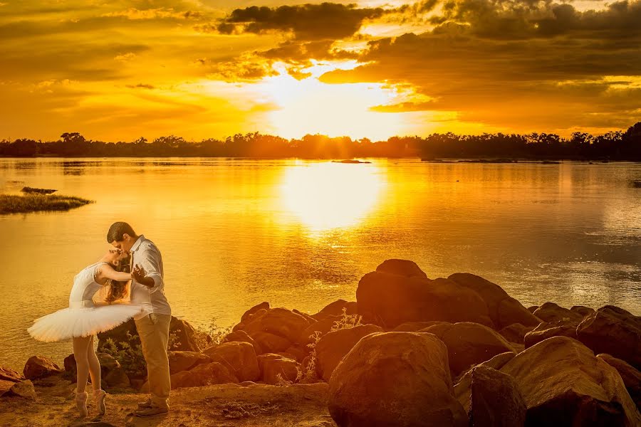 Fotógrafo de casamento Leonardo Carvalho (leonardocarvalh). Foto de 3 de maio 2018