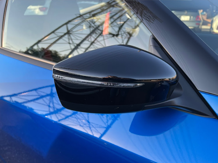 UXのレクサス・新型Z・おもしろレンタカー・ゴールデンウィーク・5月もよろしくお願いしますに関するカスタム事例の投稿画像12枚目