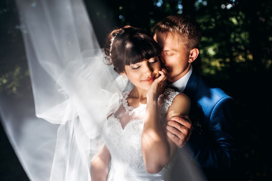 Wedding photographer Dmitriy Shlyazhko (diblack). Photo of 24 November 2015