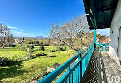 Maison avec piscine et terrasse 4