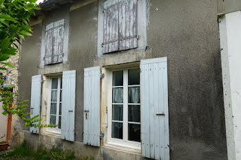 maison à Coulonges (17)