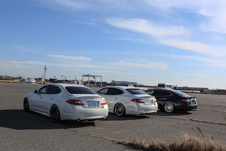 シーマのシーマハイブリッド HGY51・Y51シーマ・フーガ・y51フーガに関するカスタム事例の投稿画像2枚目