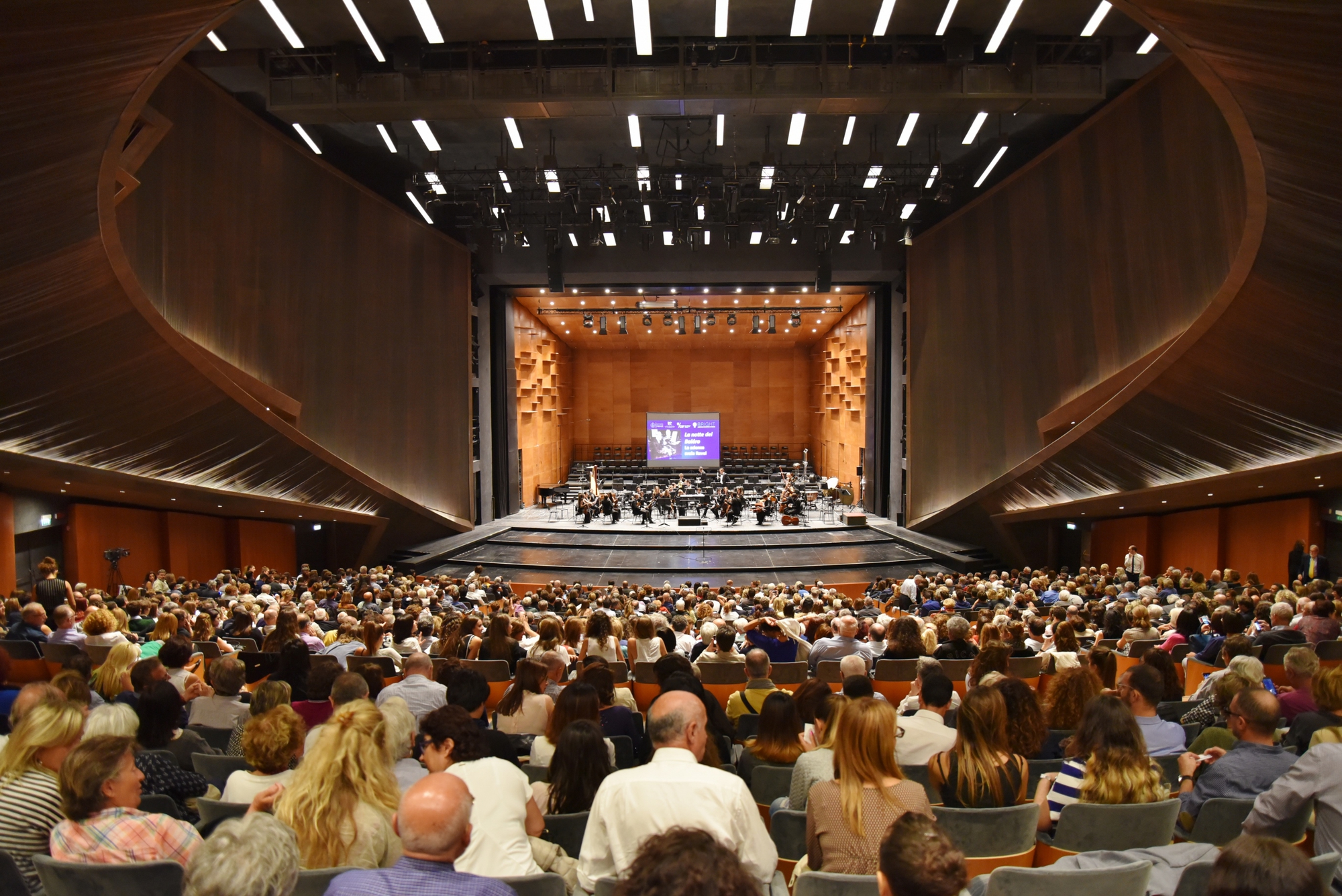 Aspettando il concerto - Teatro del maggio Firenze di Ilaria Bertini