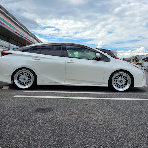 プリウス ZVW50