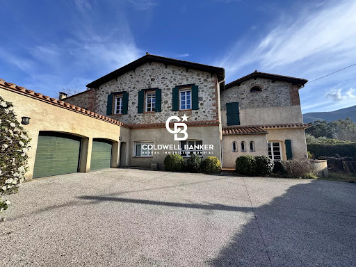 Property with pool 1