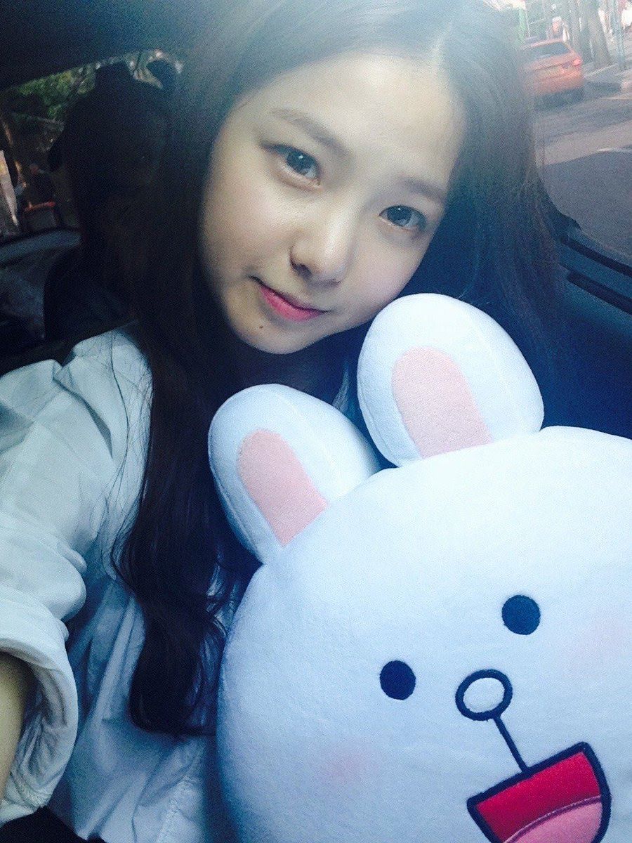 clc yujin small face 2