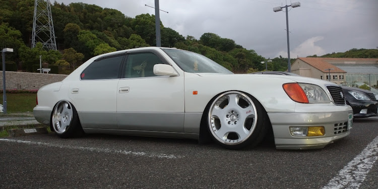 クラウンマジェスタの14マジェスタ・51エブリィ・20セルシオ・17エステート・50シーマに関するカスタム事例の投稿画像7枚目