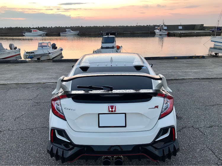 シビックタイプRの夏至・ドライブ・夕焼けと愛車・ヒャッハーに関するカスタム事例の投稿画像6枚目