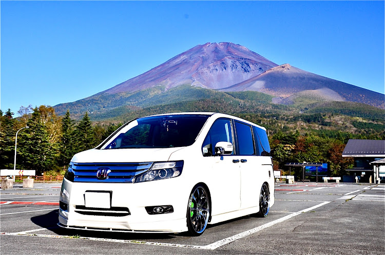 ステップワゴンのRK-市・1人ドライブ・車で行ける日本1高い場所・酒のあて確保・富士山とコラボに関するカスタム事例の投稿画像1枚目