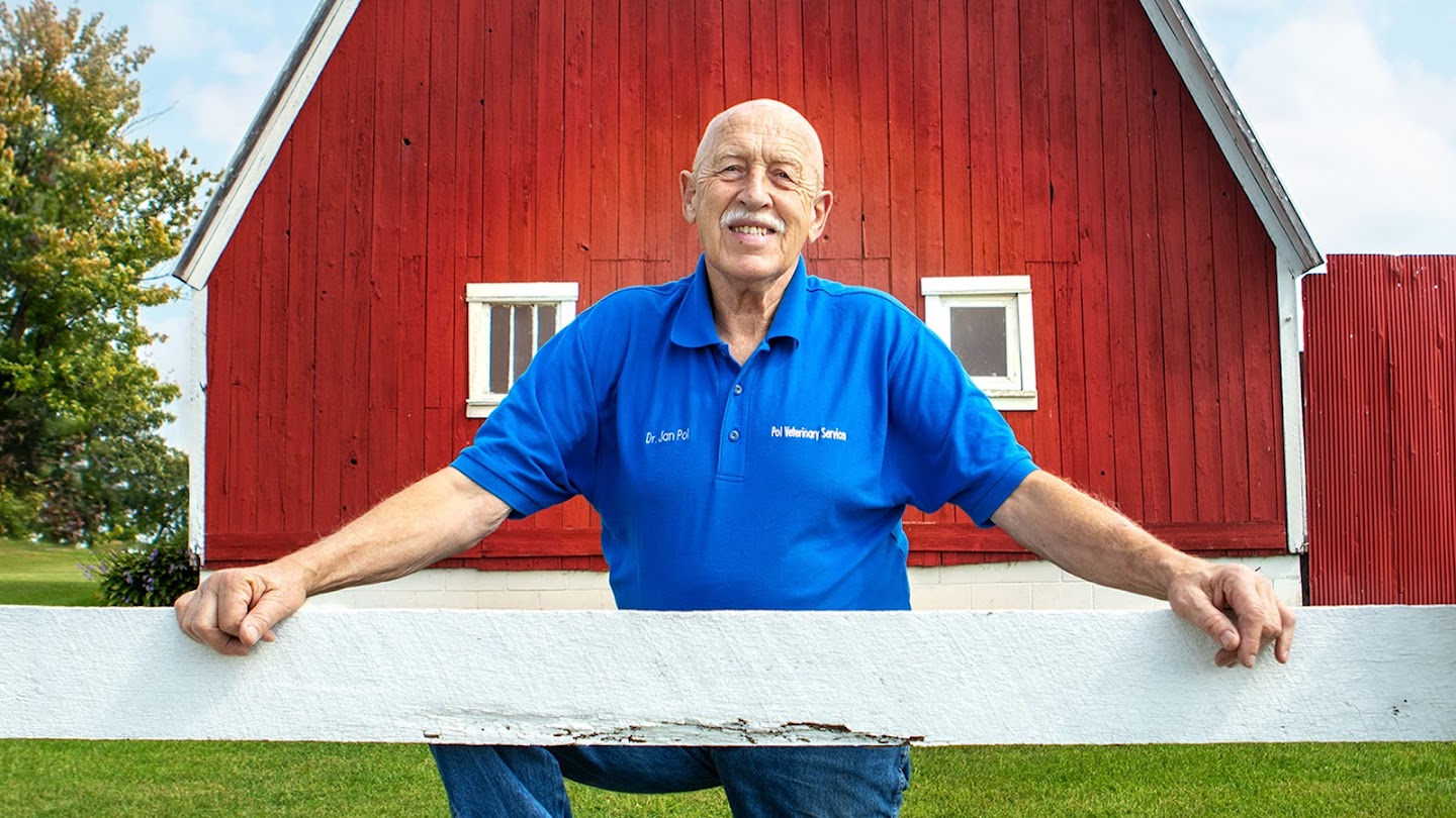 Watch The Incredible Dr. Pol live