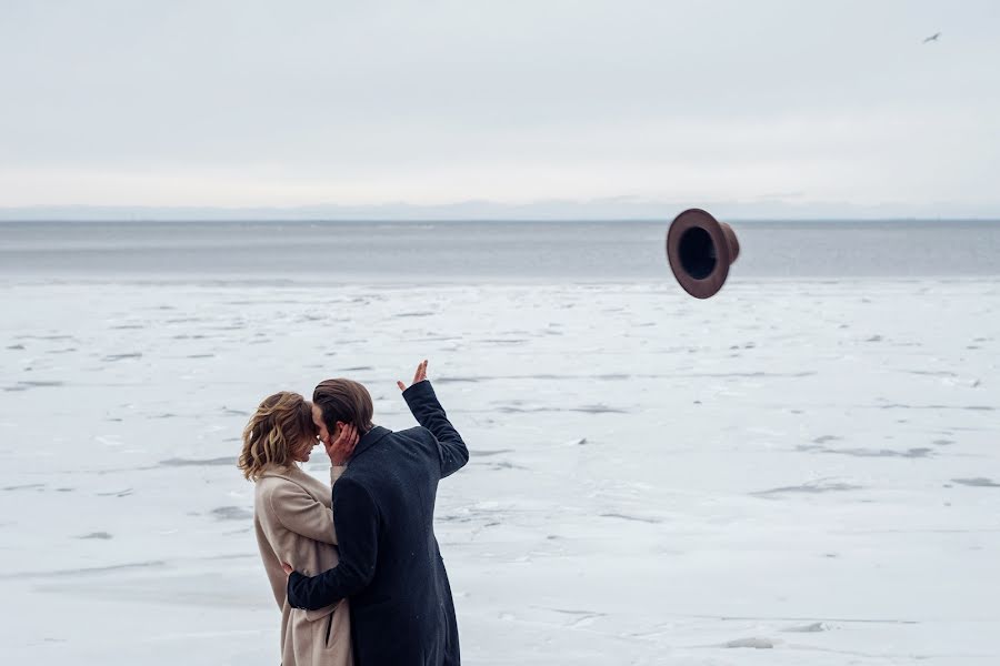 Fotógrafo de casamento Kseniya Kazanceva (ksuspb). Foto de 13 de março 2020