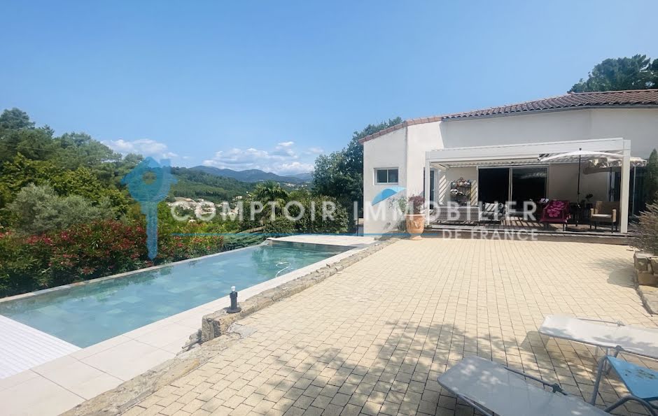 Vente maison 7 pièces 240 m² à Aubenas (07200), 669 000 €