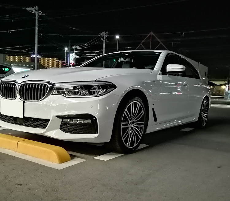 5シリーズ ツーリングの代車生活・自動ドア直します（笑）・コーティング施工やり直し！に関するカスタム事例の投稿画像1枚目