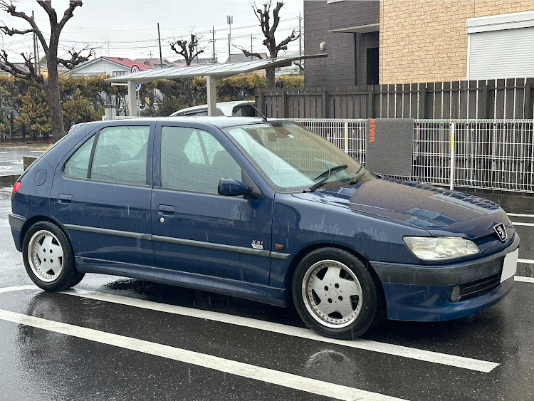 306のSTARK・プジョー306・CARVING・洗車・プジョーに関するカスタム事例の投稿画像1枚目