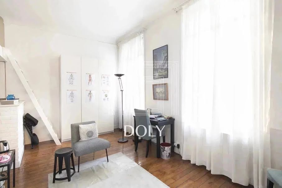 Vente appartement 1 pièce 23.3 m² à Neuilly-sur-Seine (92200), 246 000 €