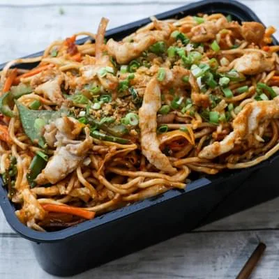 Chicken Noodles In Hot Garlic Sauce Regular