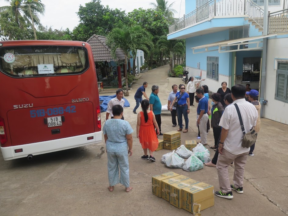 Hội Mân Côi: Mùa Xuân nơi sân ga cuối cùng