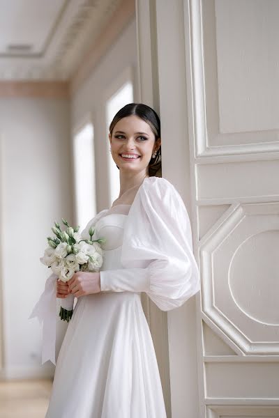 Fotógrafo de casamento Kseniya Larionova (ksenn). Foto de 25 de fevereiro 2023