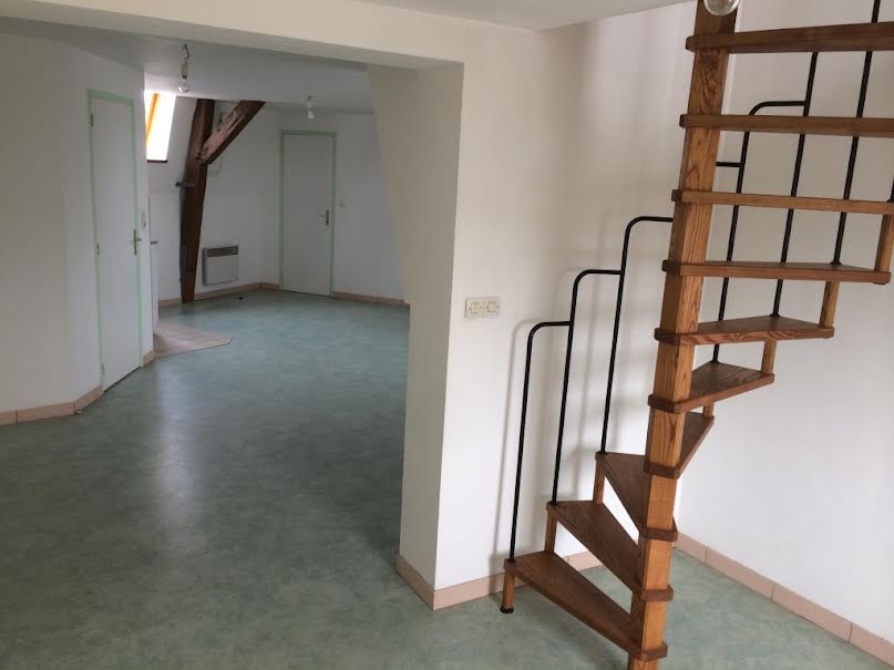 Location  appartement 2 pièces 50 m² à Valenciennes (59300), 530 €