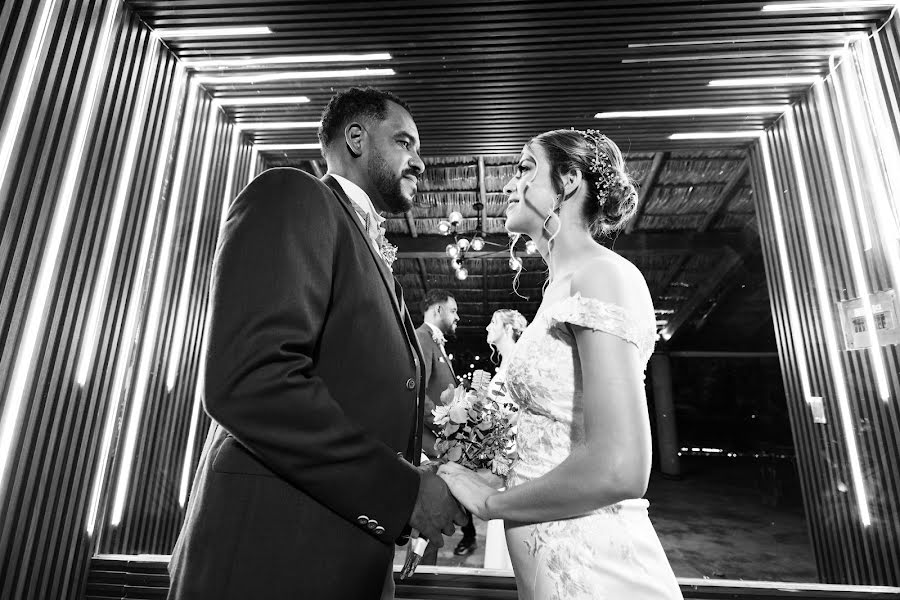 婚礼摄影师Israel Capetillo（israelcapetillo）。4月23日的照片