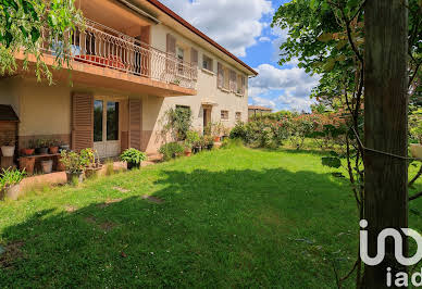 House with pool and terrace 3