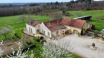 maison à Saint-Cyprien (24)